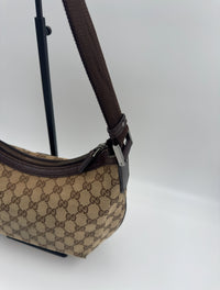 Half Moon Hobo