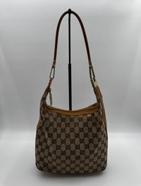 Clasp Hobo