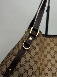 Abbey Tote bag