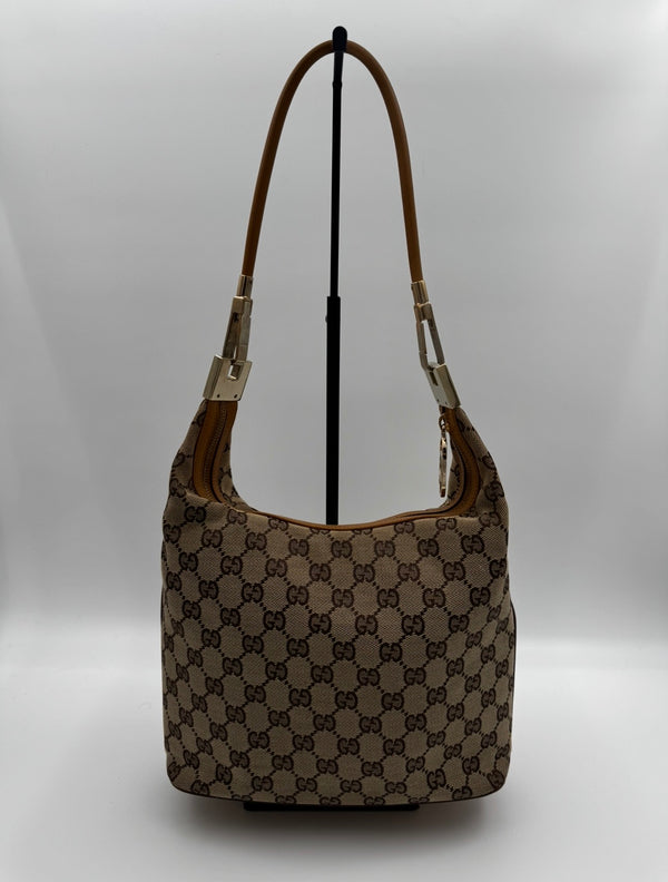 Clasp Hobo