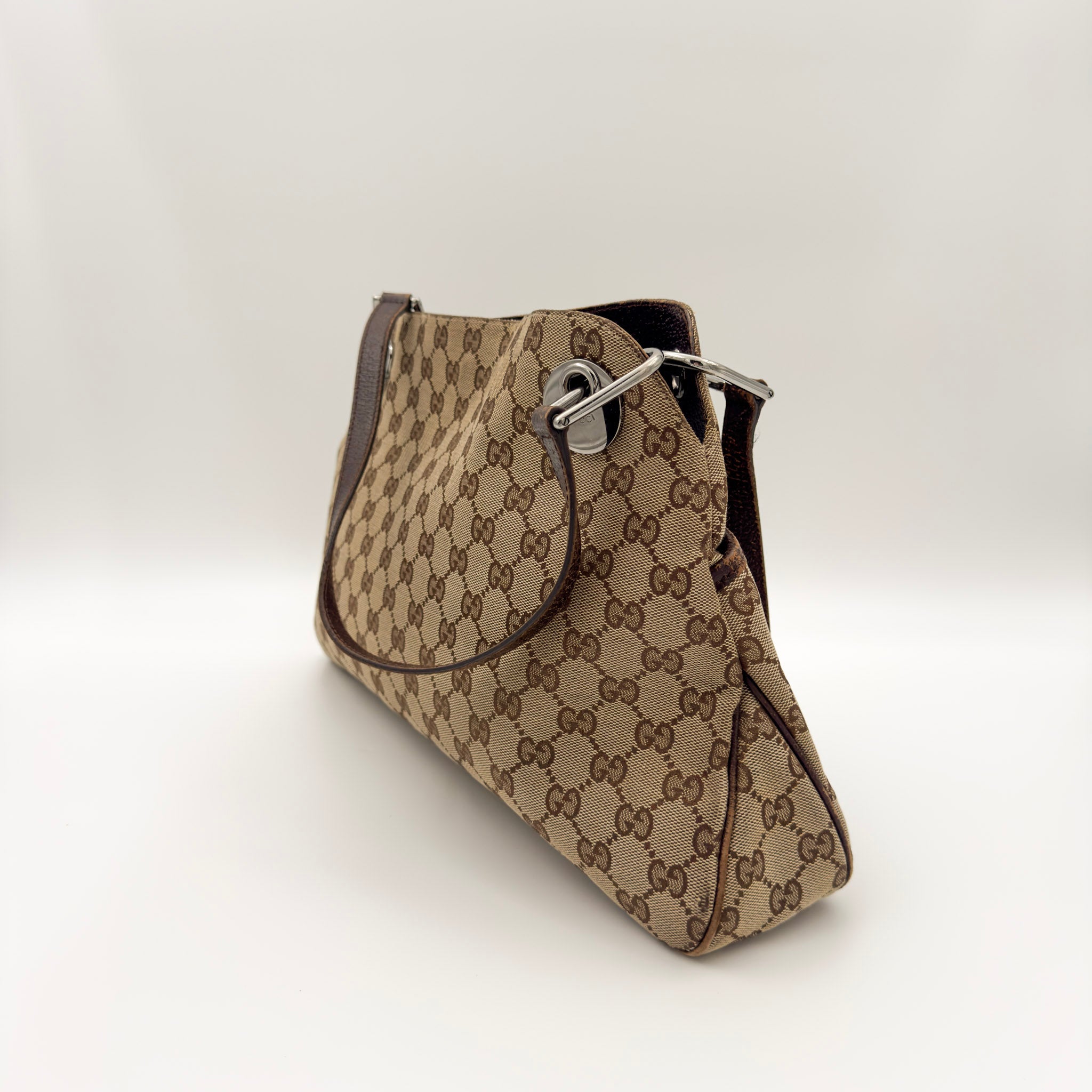 Britt Shoulder Bag