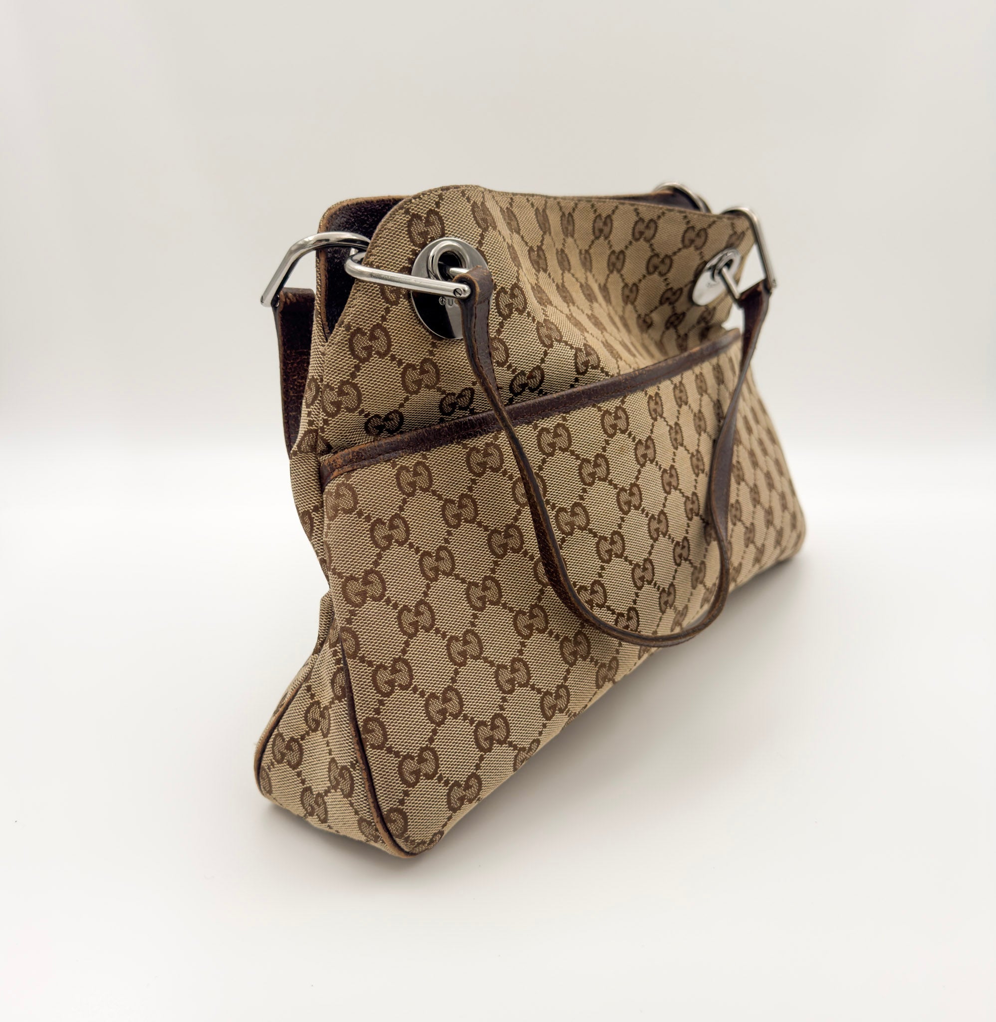 Britt Shoulder Bag