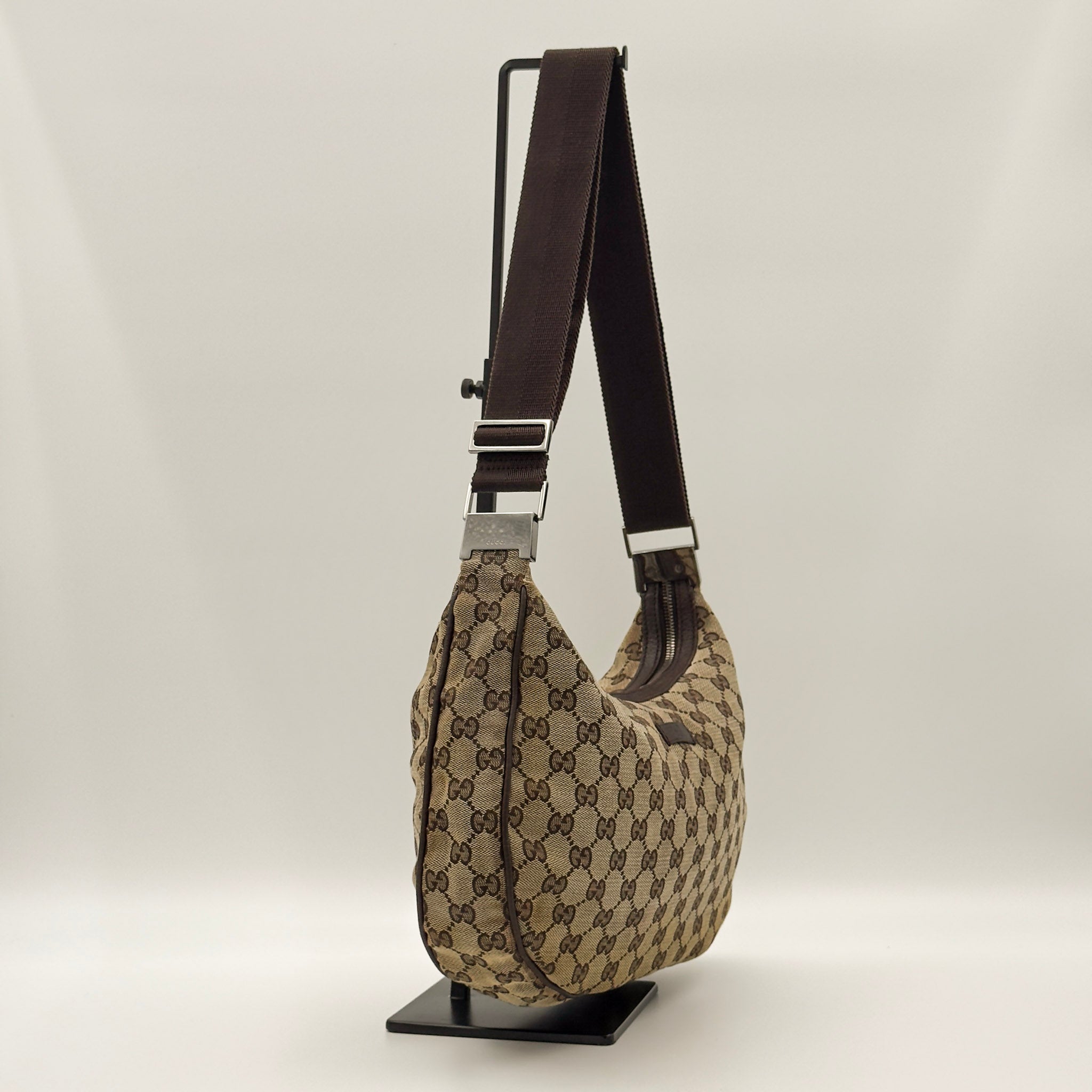 GG Half Moon Hobo